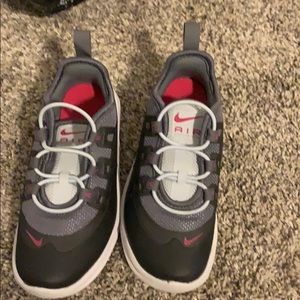 Little girls shoes size 10